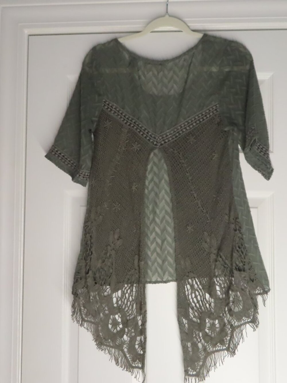 BKE Red Women Crochet Lace Open Back High/Low Blouse Boho Festival Top Sheer Sm